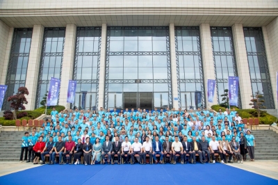 綿柔好酒 瓶水相逢  天朝上品攜手潤水集團共啟液體金礦